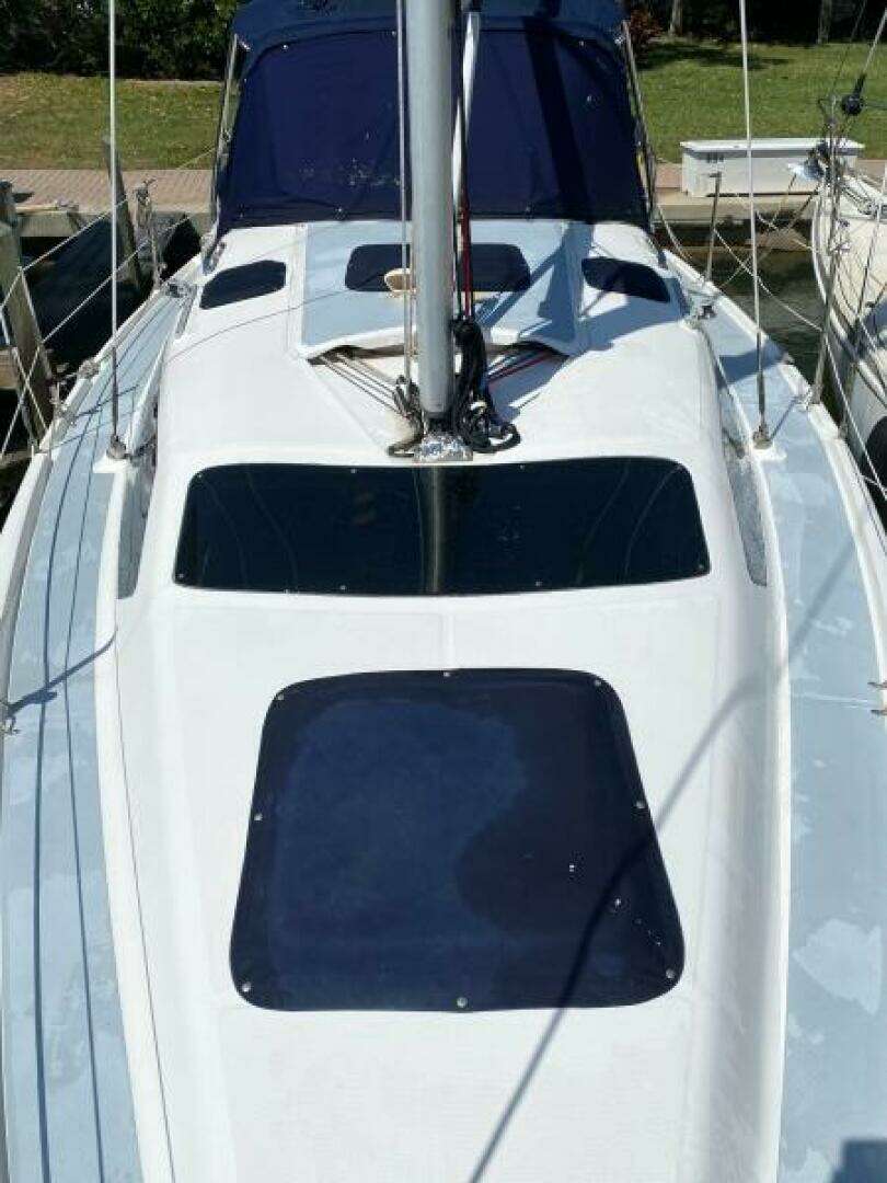 2001 Hunter 340 - Image 6