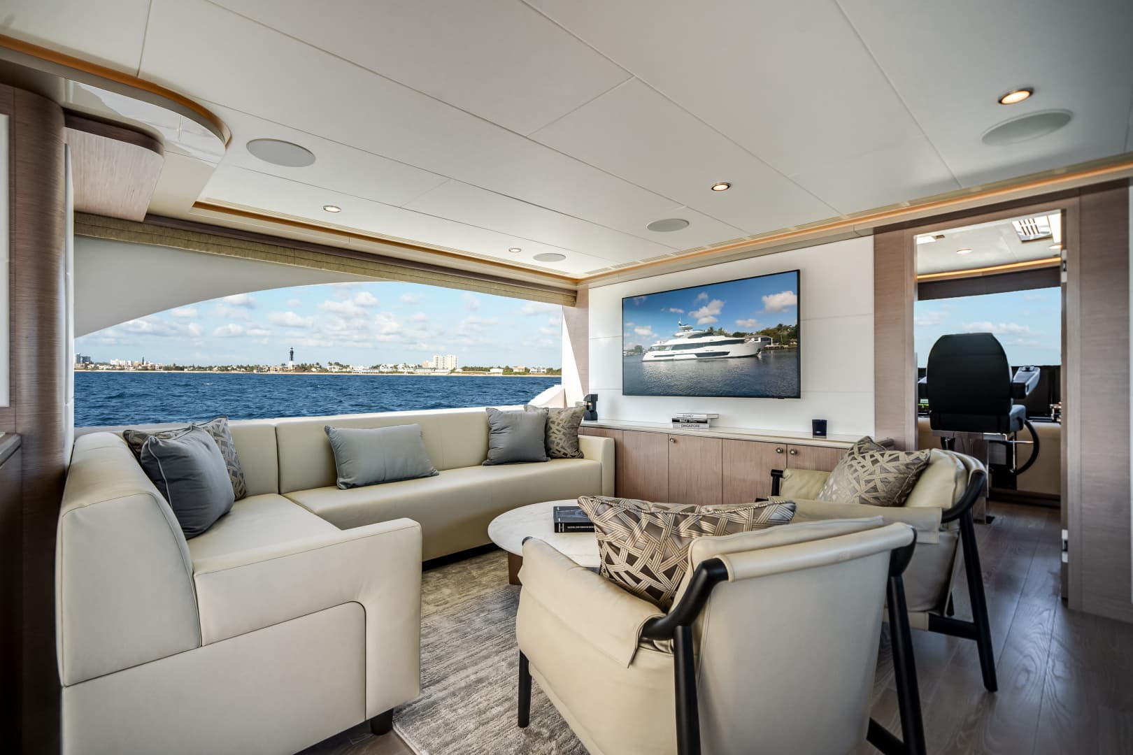 2026 Ocean Alexander 37L - Image 44