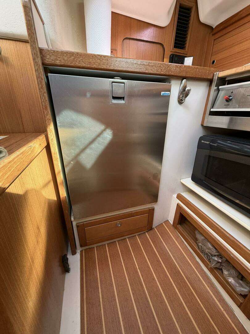 2010 Catalina 309 - Image 32