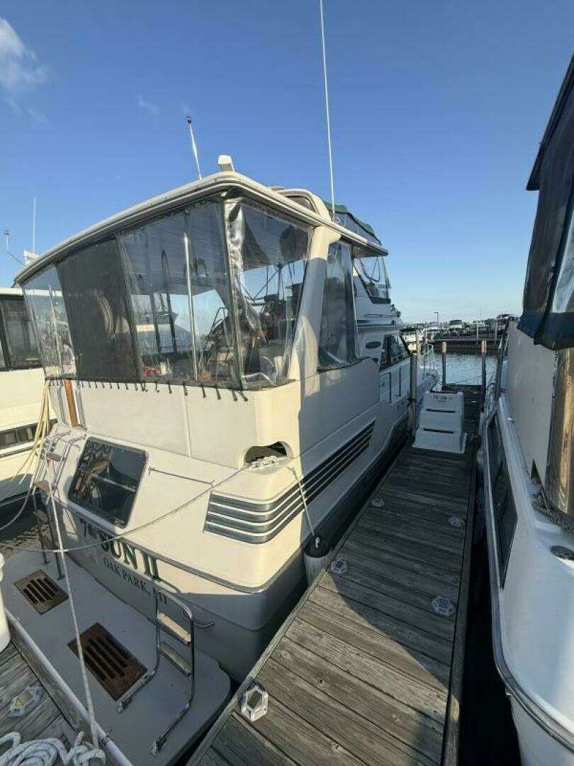 1988 Sea Ray 415 - Image 7