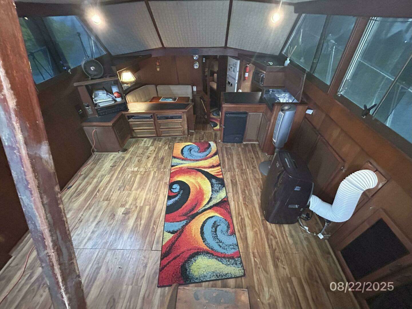 1984 Viking 44 - Image 30