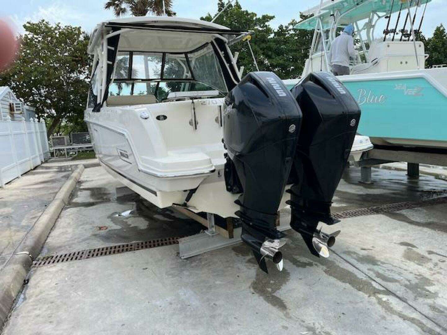 2018 Boston Whaler 270 Vantage - Image 40