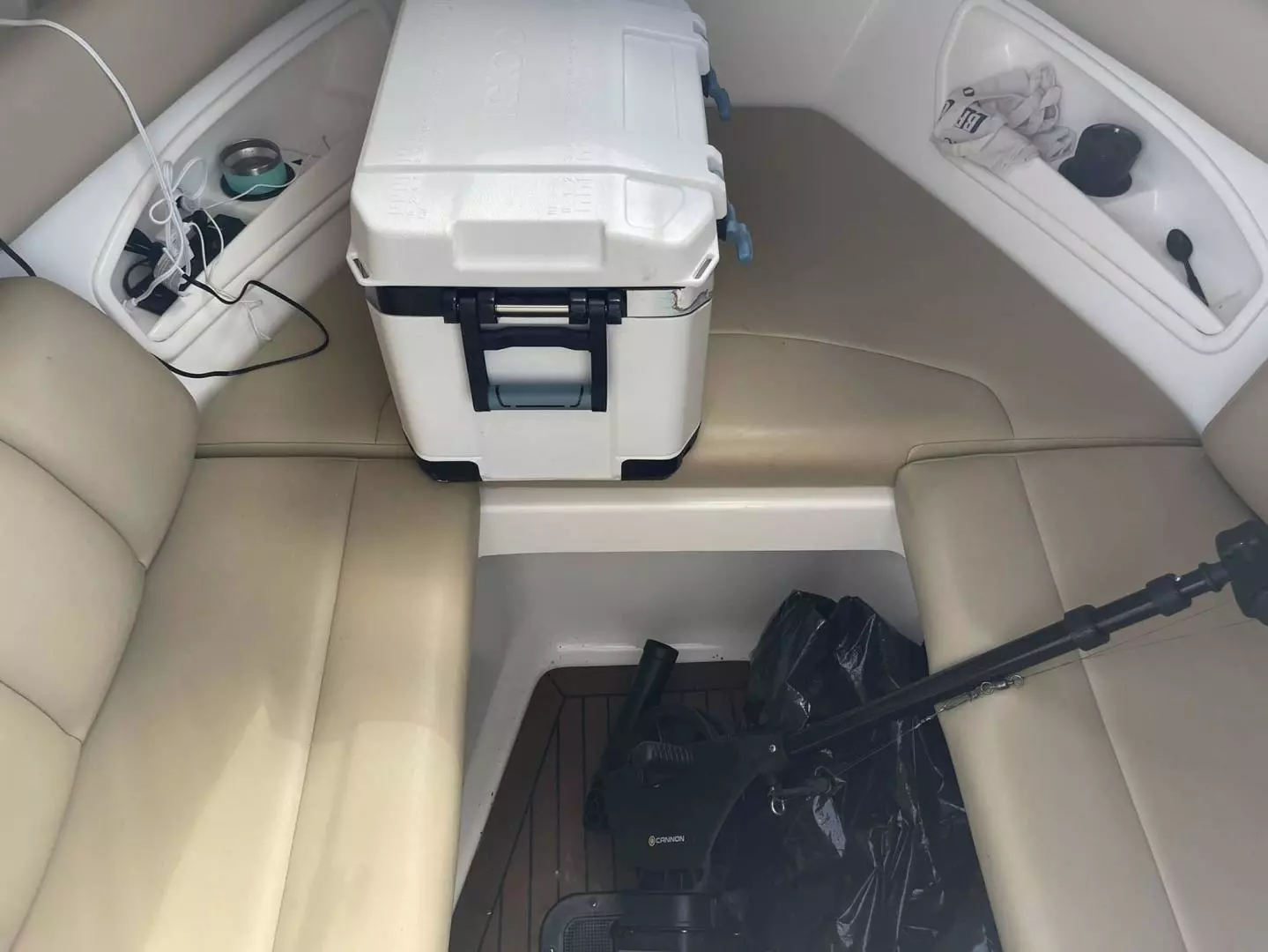 2008 Boston Whaler 320 Outrage Cuddy Cabin - Image 7
