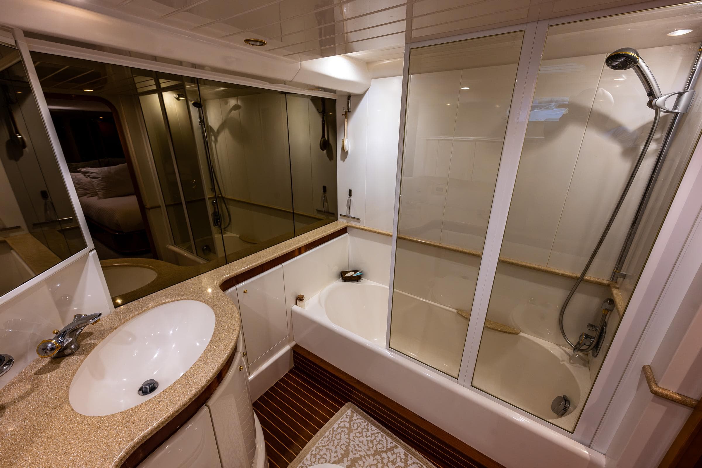 2002 Viking Princess 72 SportCruiser - 57