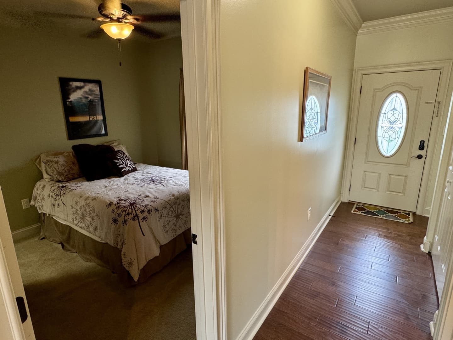 2010 Custom Floating Cabin - Approx 1340sqft - Image 31