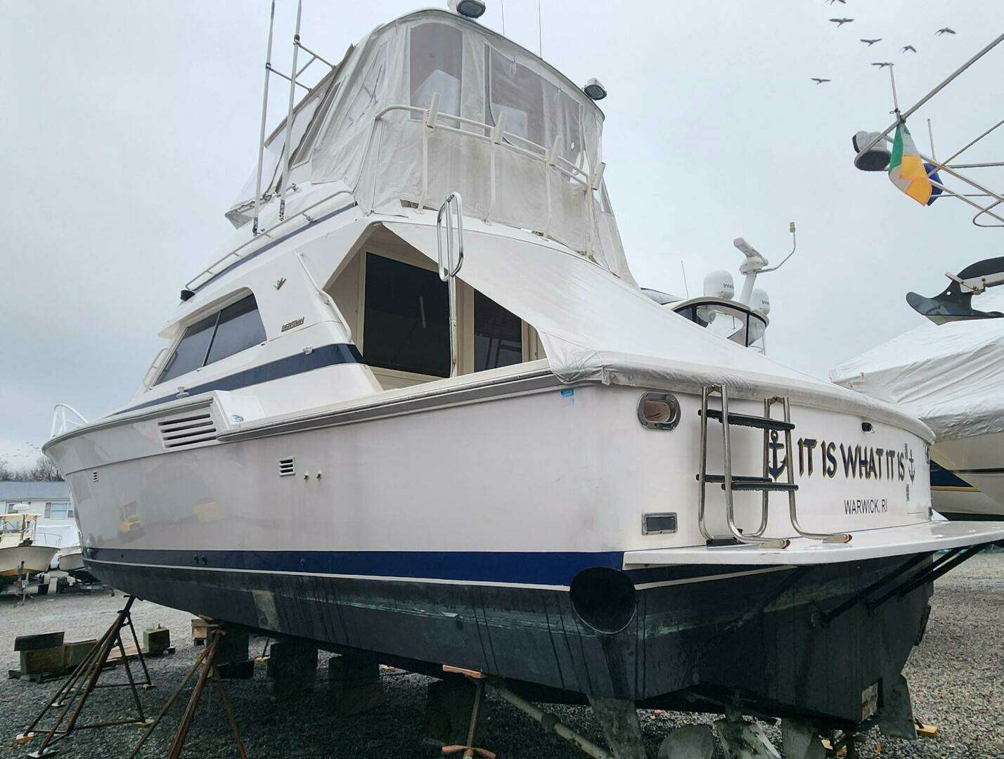 1996 Bertram Convertible - Image 4