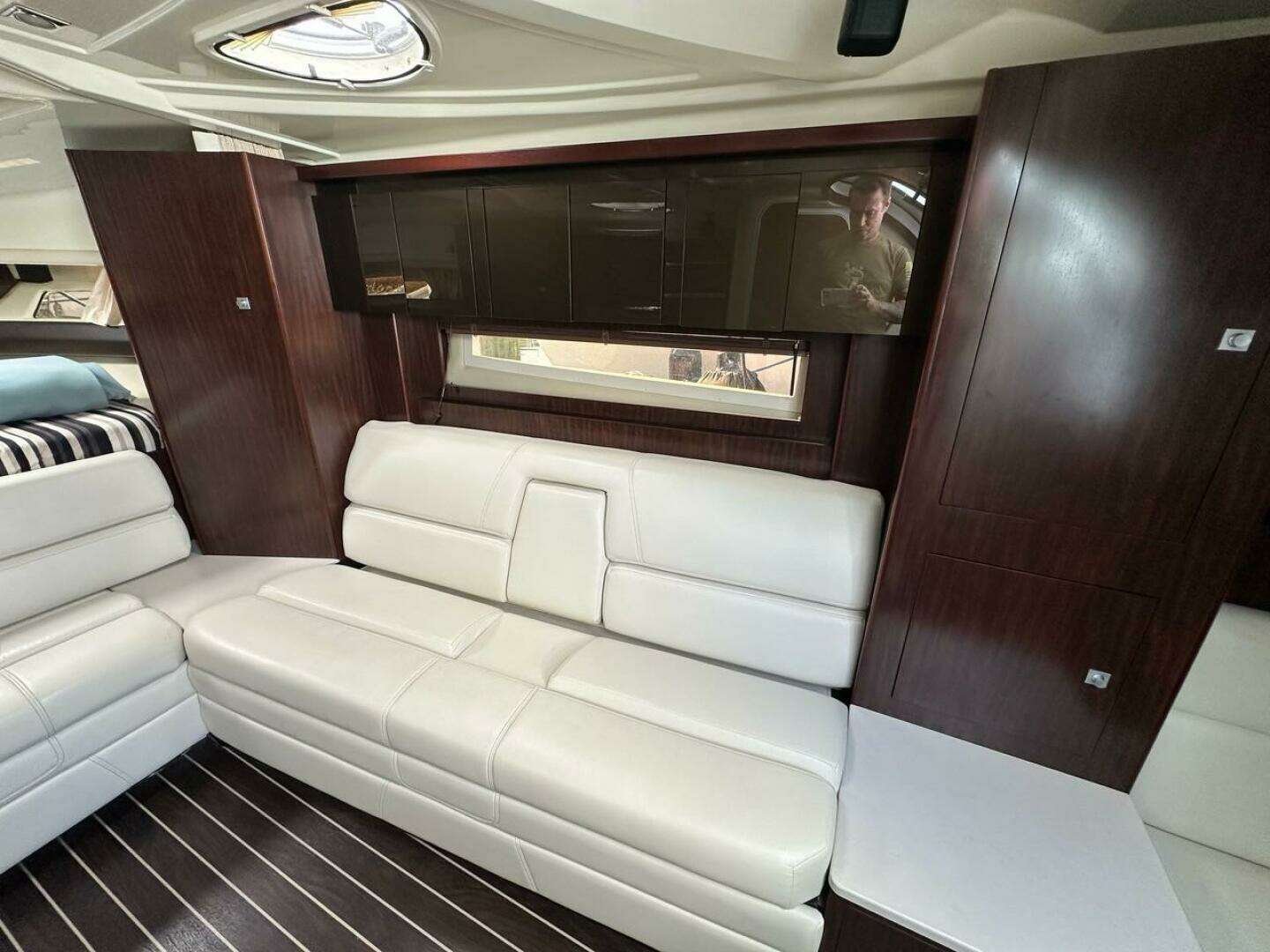 2017 Monterey 335S - Image 7