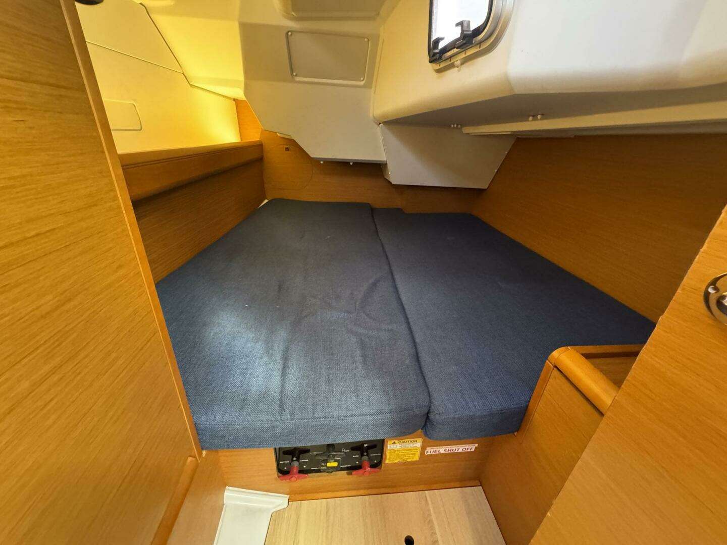 2018 Jeanneau Sun Odyssey 389 - Image 45