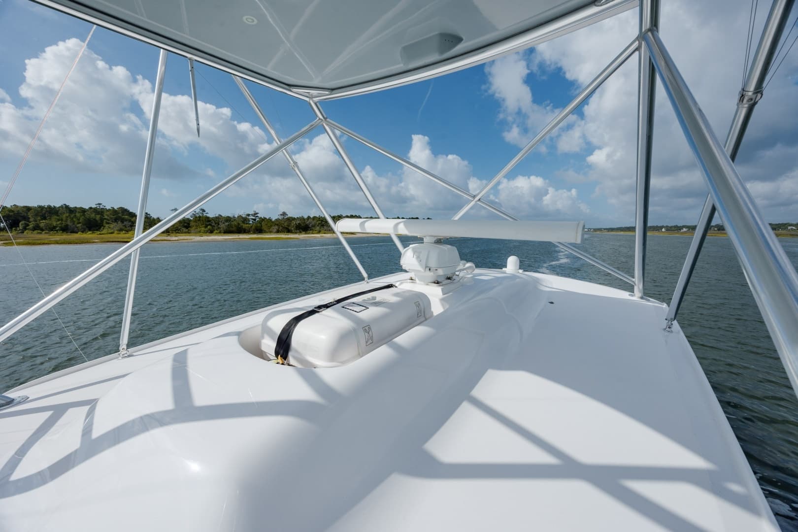 2015 Jarrett Bay Hardtop Express - Image 27