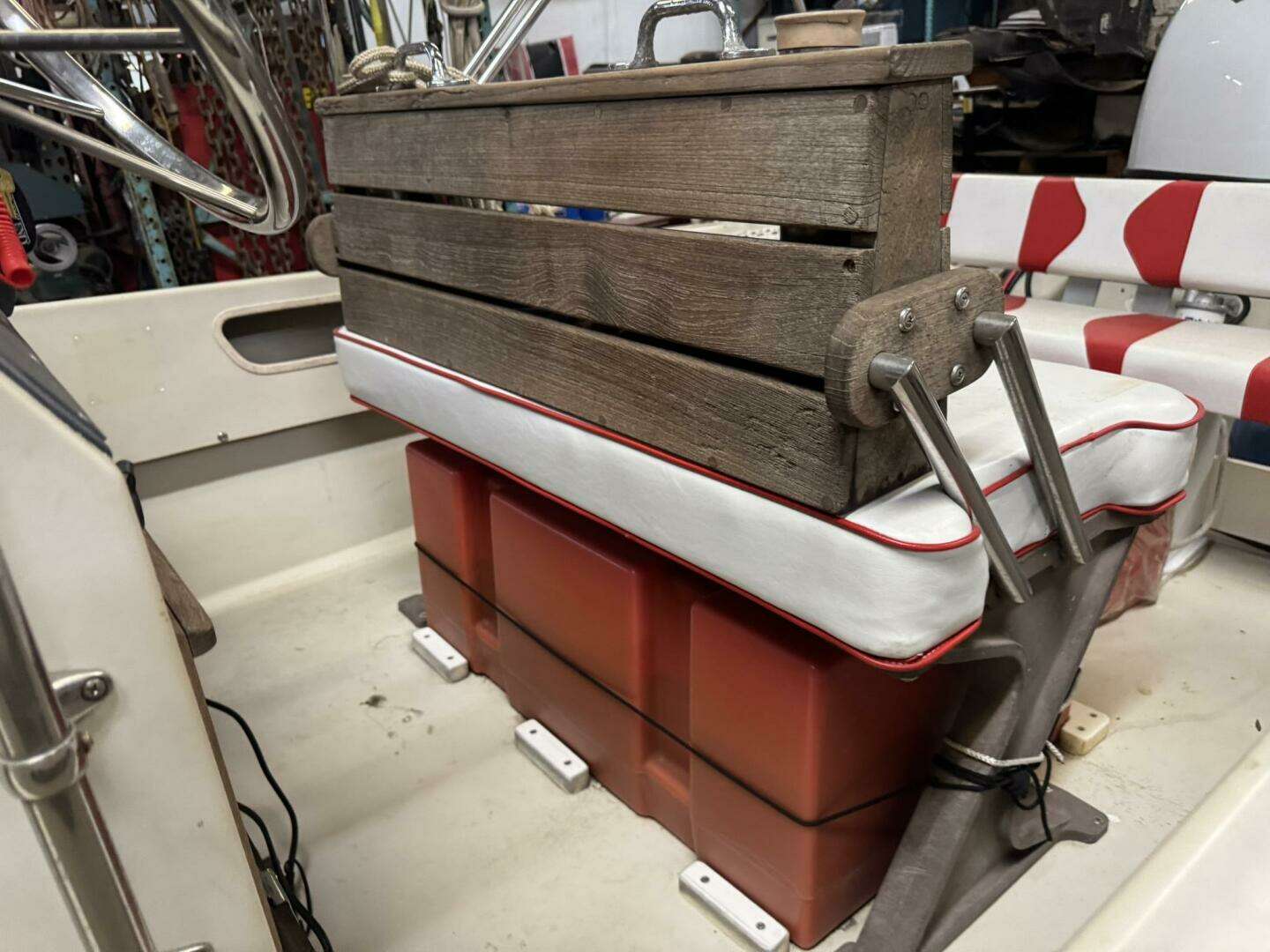 1988 Boston Whaler 17 Newport - Image 26