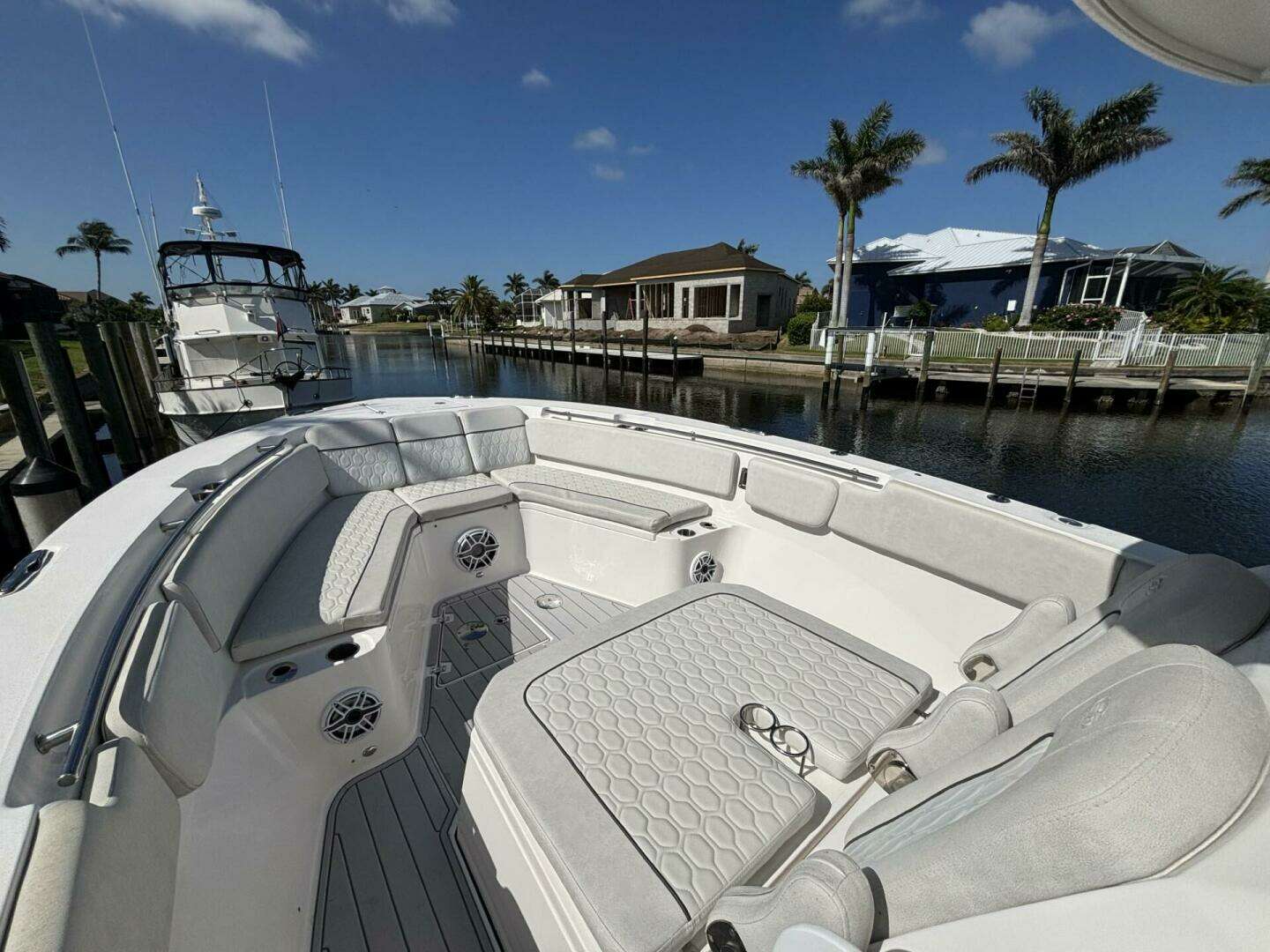 2023 Sea Fox 328 Commander - Image 12