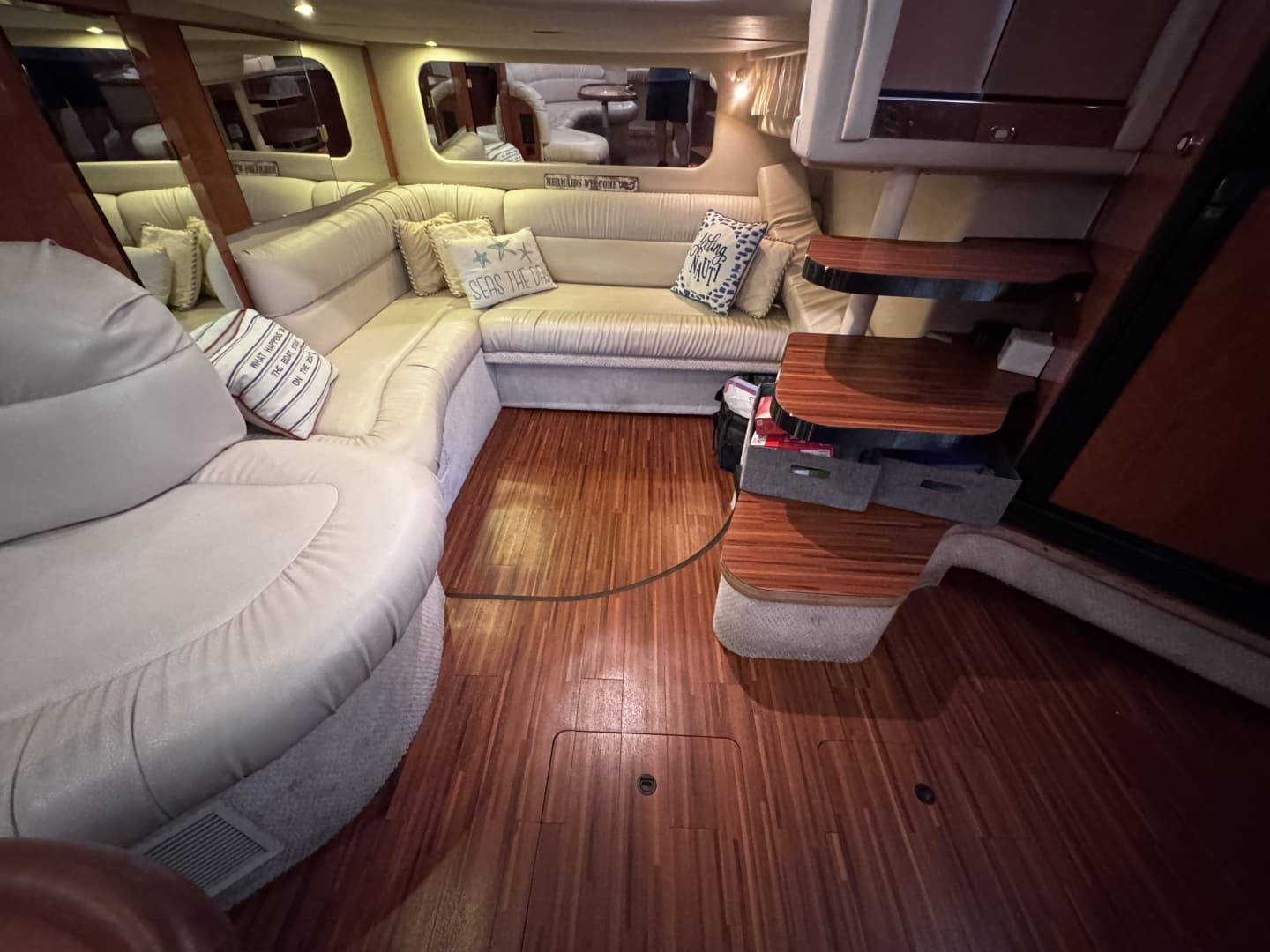 1999 Sea Ray 38 Sundancer - Image 16