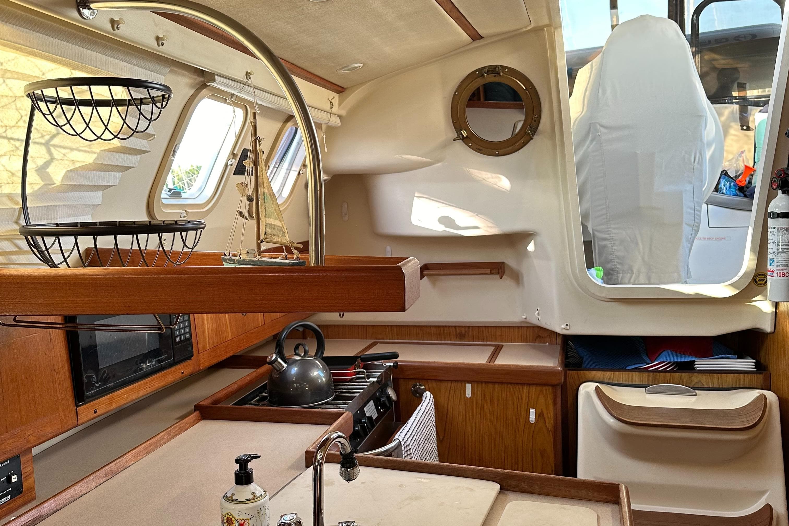 2001 Hunter 320 - 130
