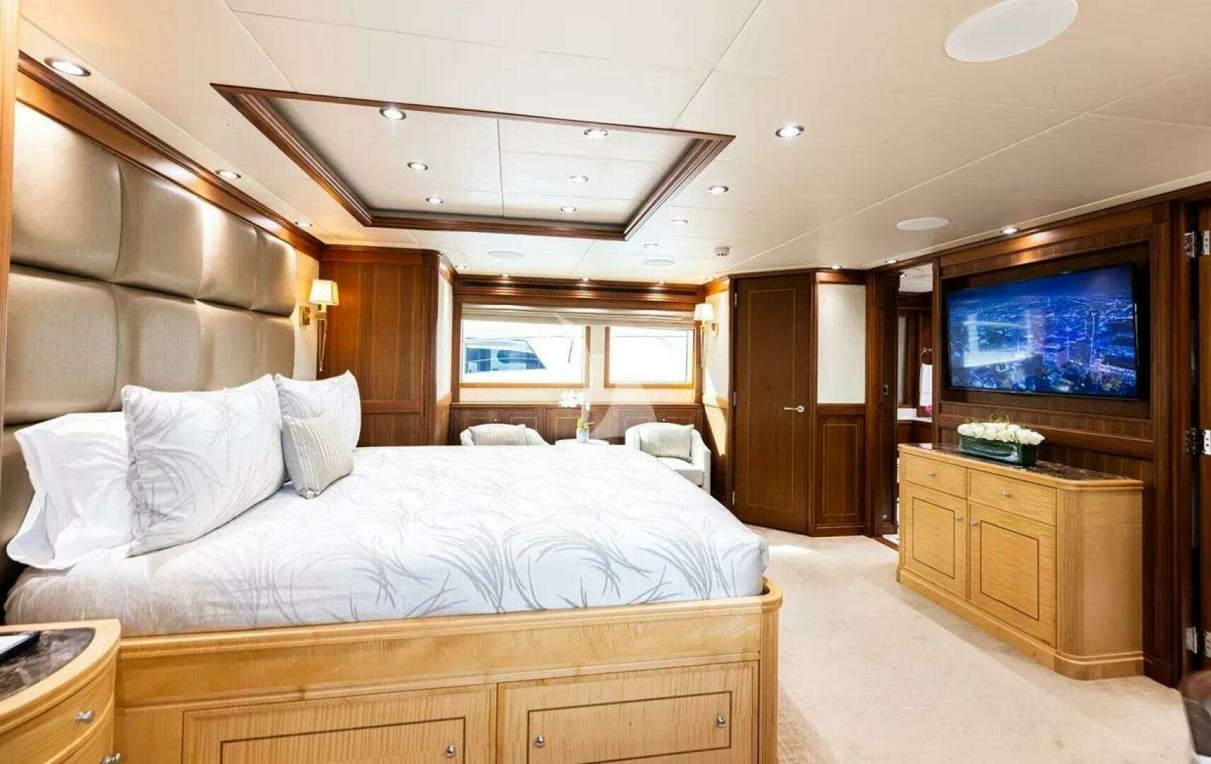 2006 Palmer Johnson Motor Yacht - Image 19