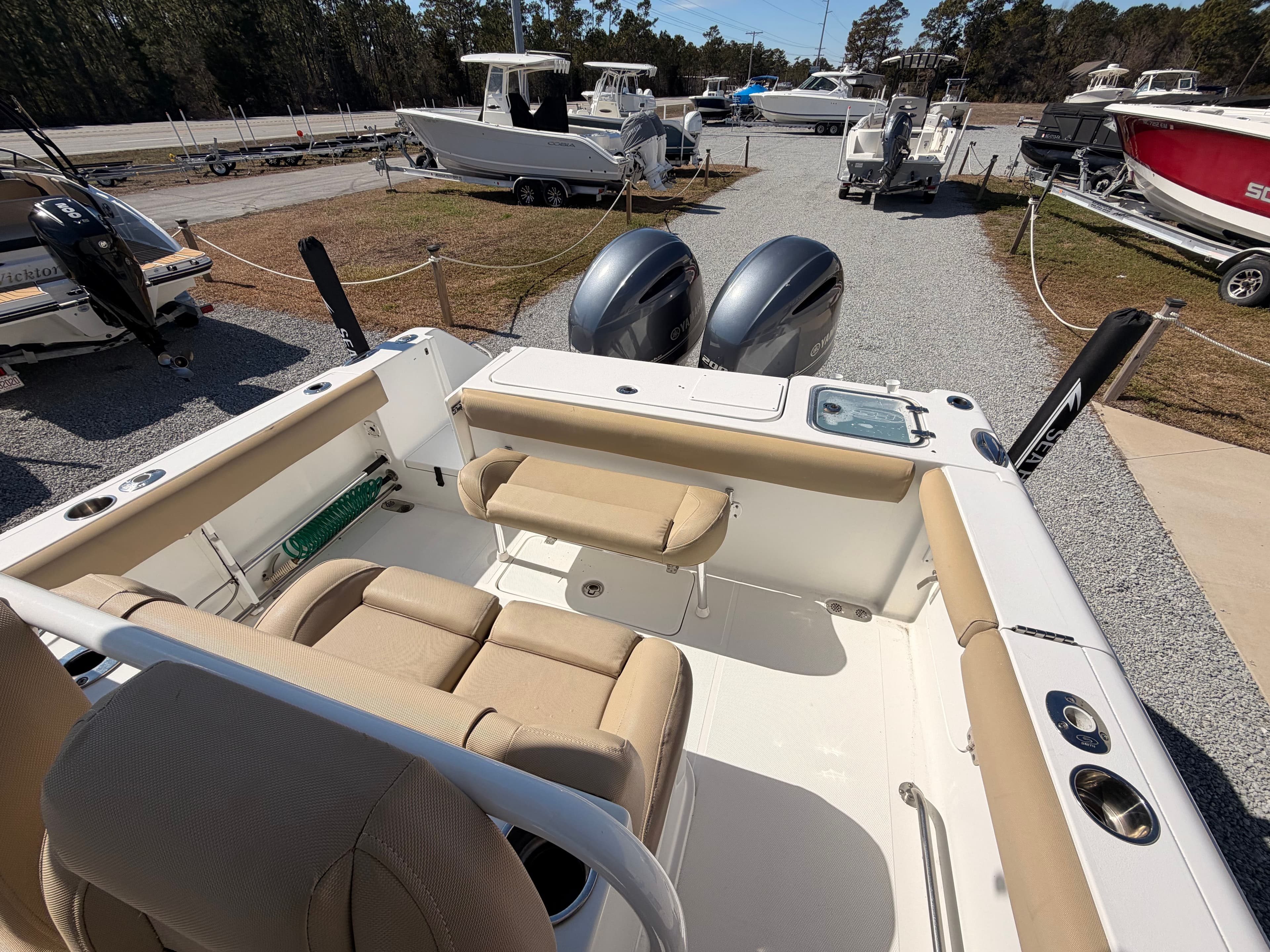 2016 Sea Hunt Gamefish 27 - 25