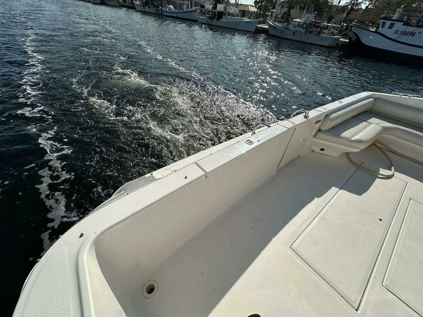 1997 Sea Ray 550 Sedan Bridge - Image 12