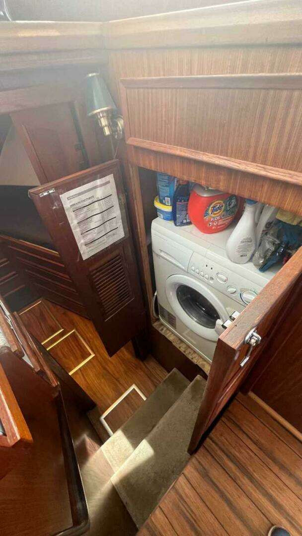 1980 Hatteras 42LRC - Image 6