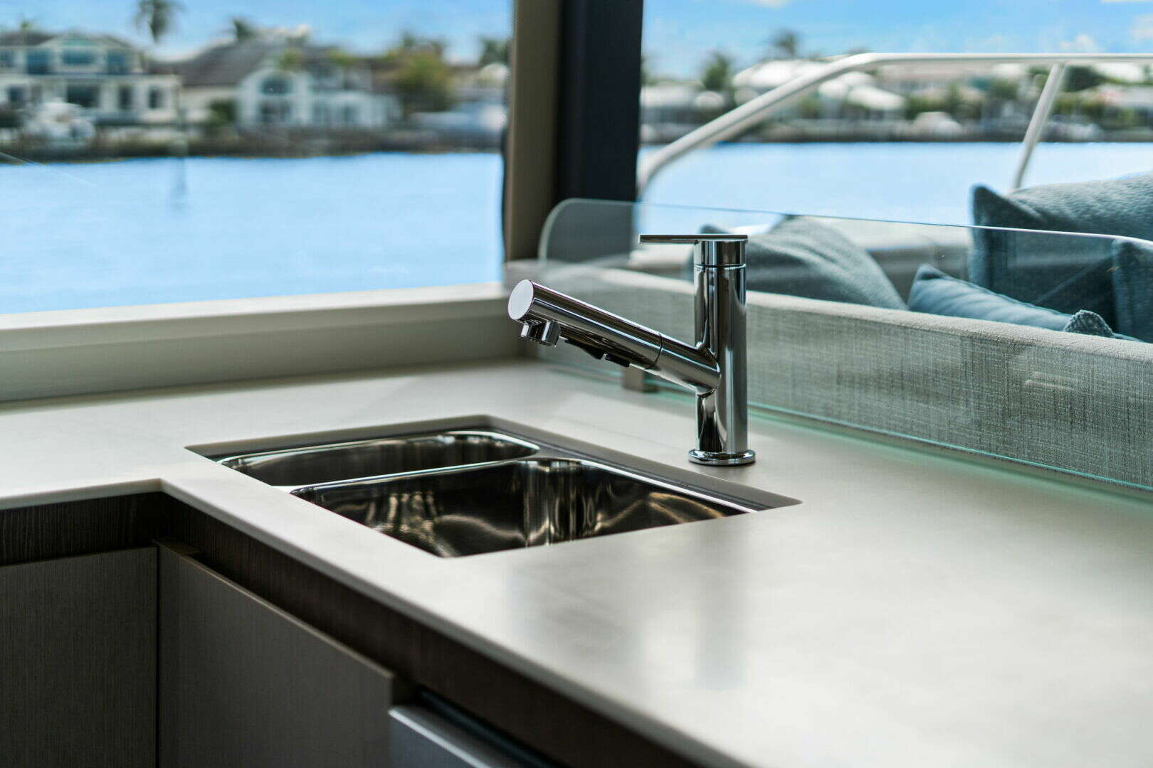 2026 Cruisers Yachts 57 FLY - Image 65