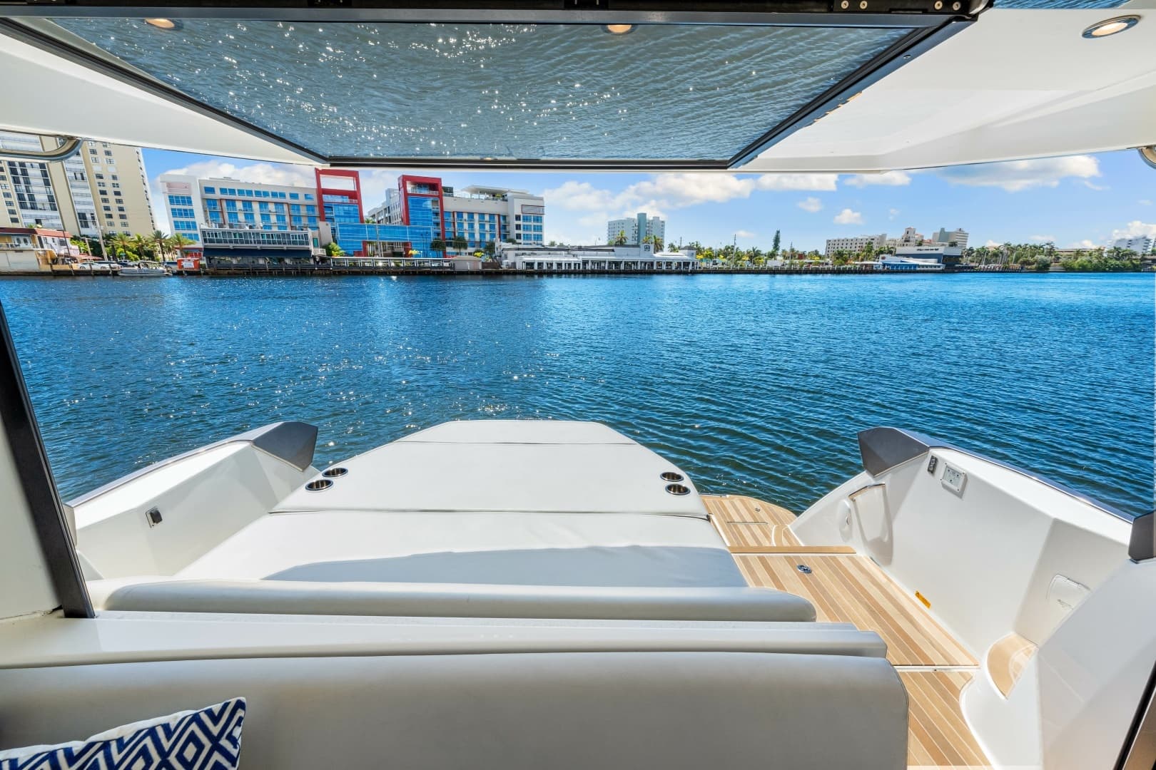 2024 Beneteau Gran Turismo 45 - Image 38