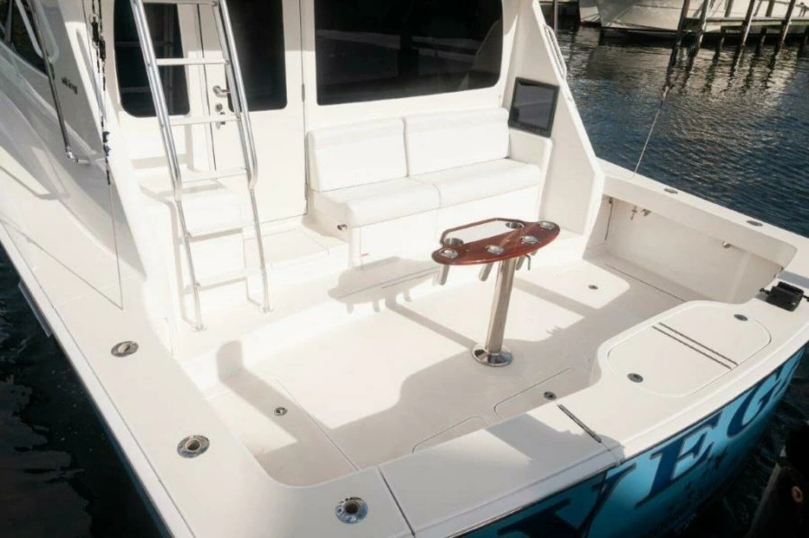 2012 Viking 42 Convertible - Image 35
