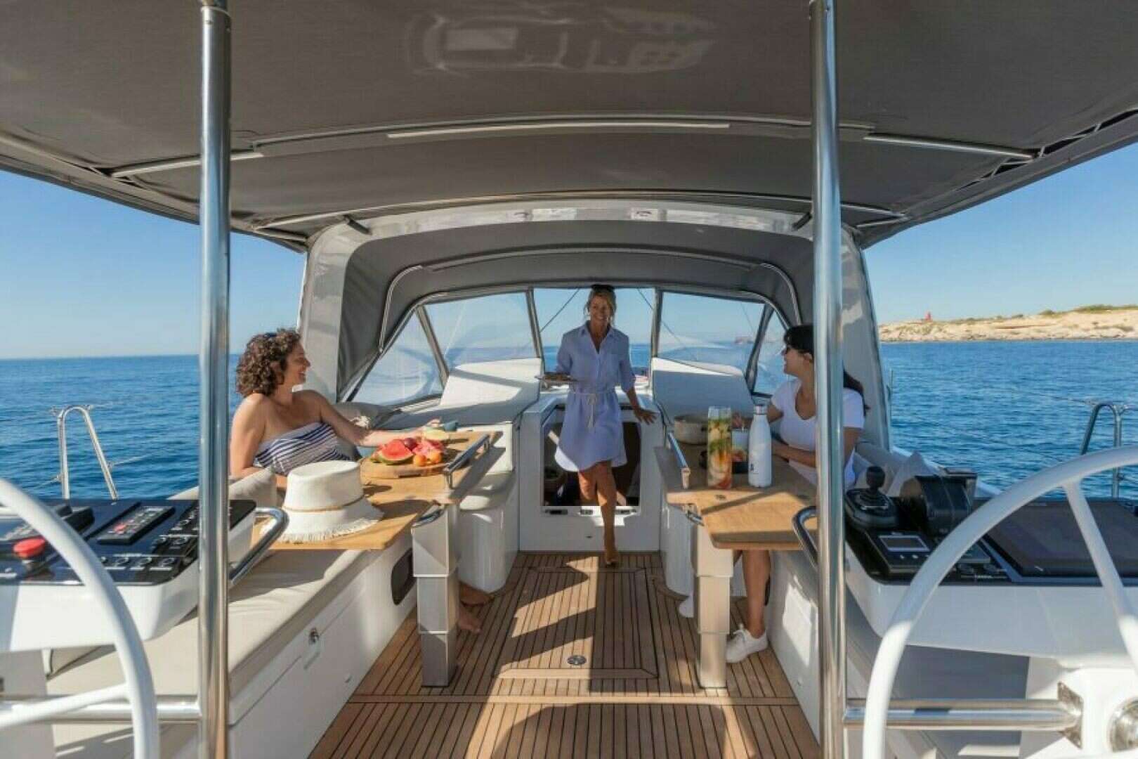 2026 Beneteau OCEANIS YACHT 54 - Image 7