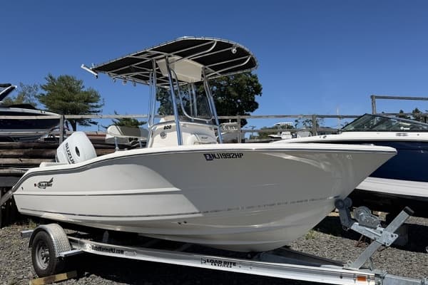 2023 Bulls Bay 200 Center Console