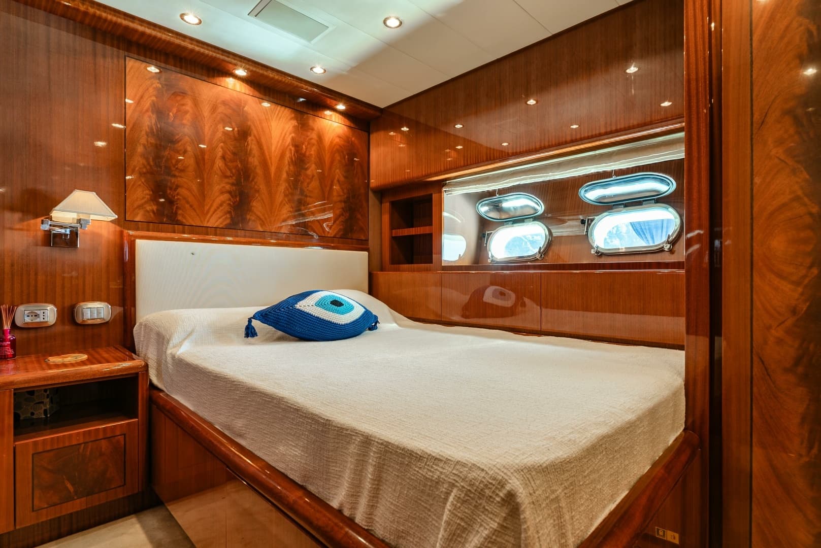 2010 Leopard Leopard 27 Sport - Image 40