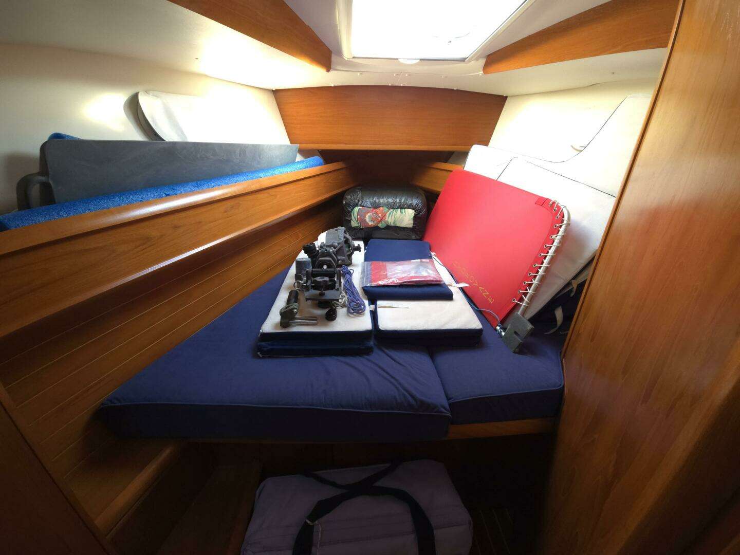 1998 Jeanneau Sun Odyssey 42 Atlantic Cruiser - Image 47
