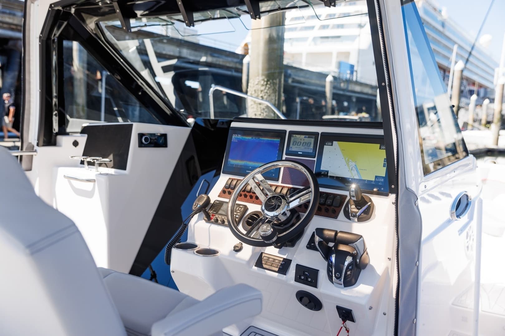 2026 Solara 310 CW - Image 3