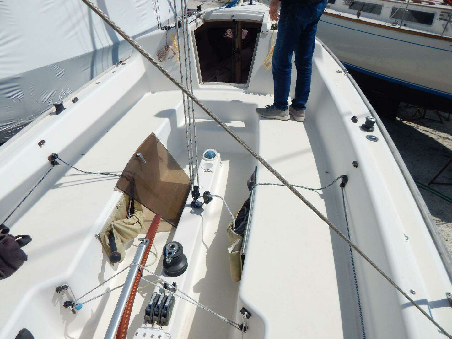 2008 e Sailing Yachts E33 - Image 7