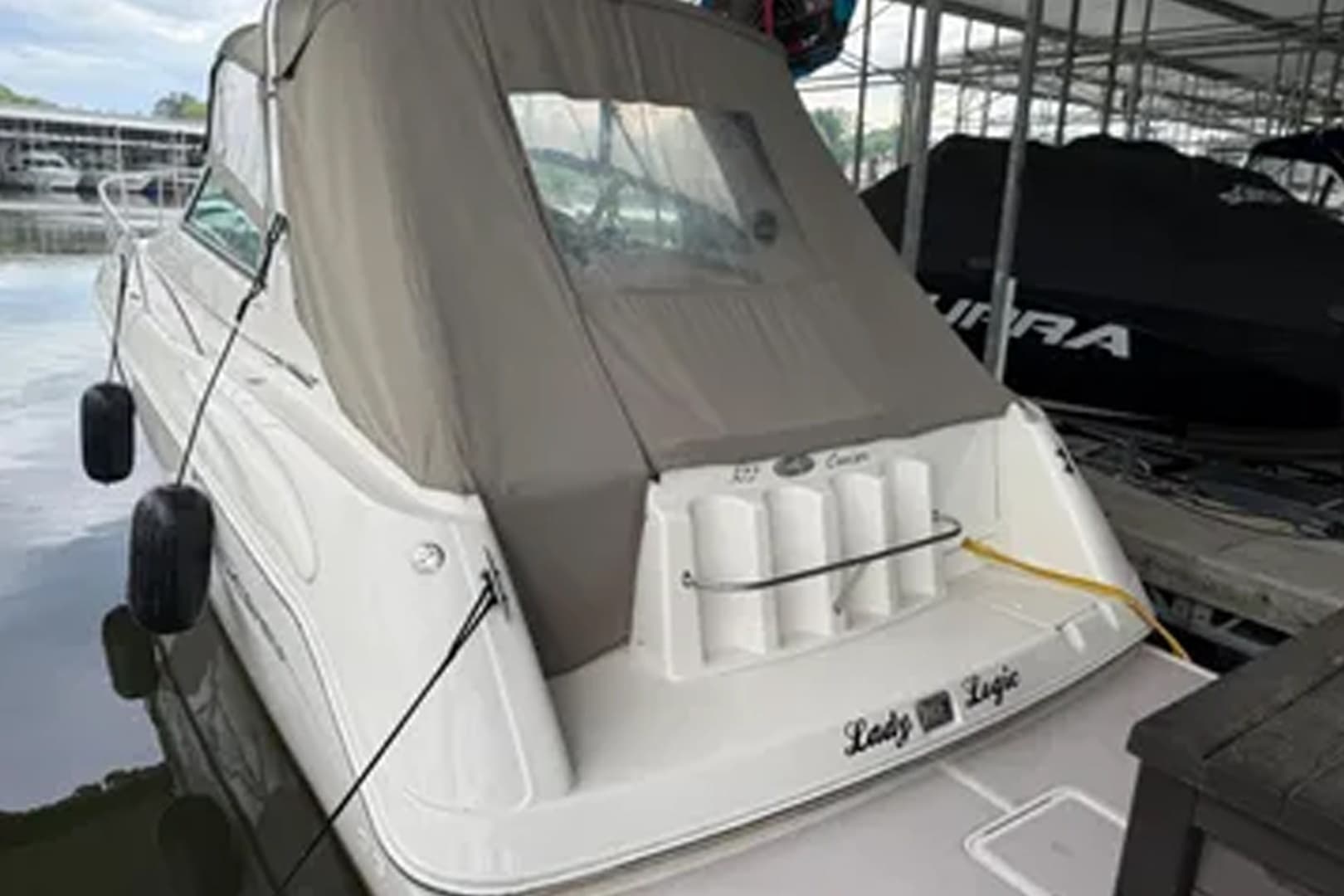 2001 Monterey 322 Cruiser - Image 4