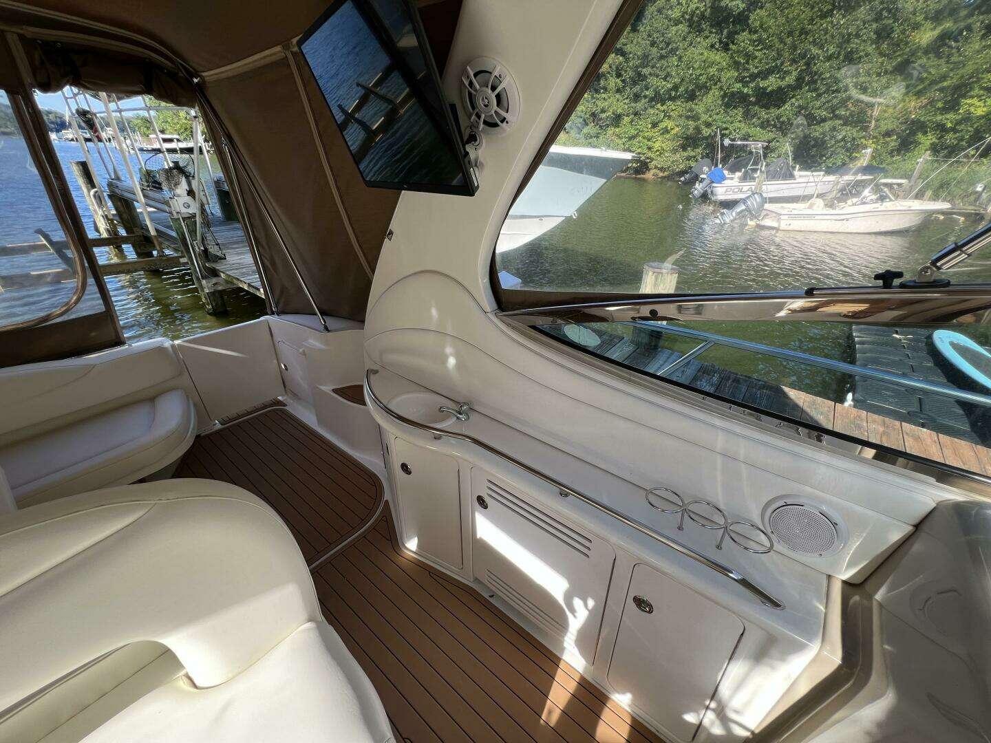 2002 Sea Ray 360 Sundancer - Image 8