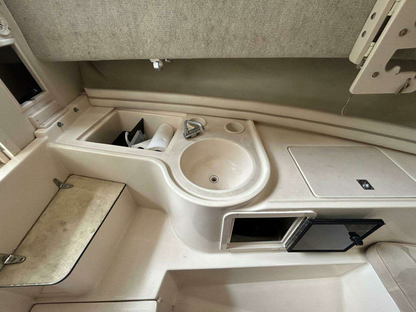2004 Grady-White Gulfstream 232 - Image 22