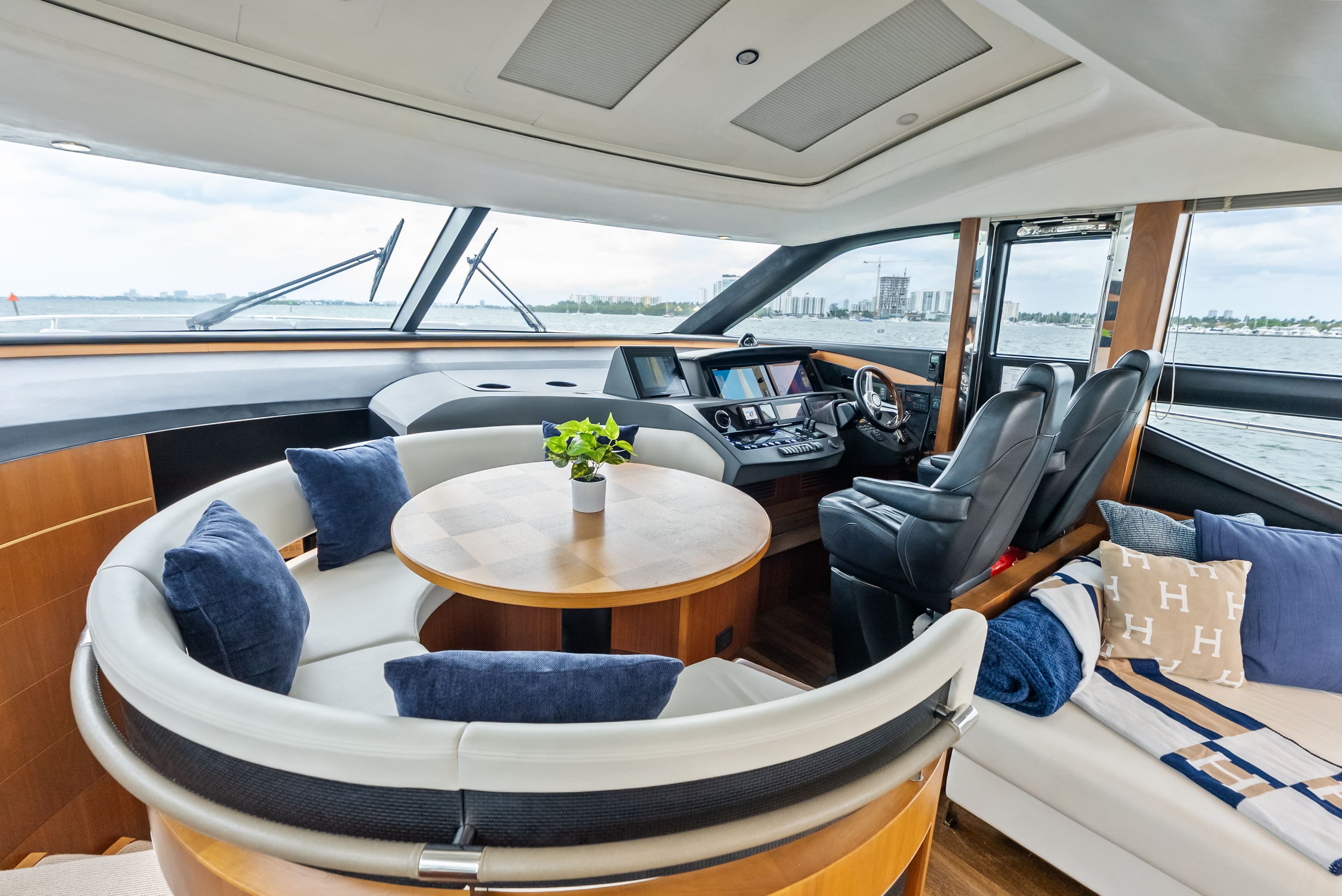 2014 Princess S72 - 109