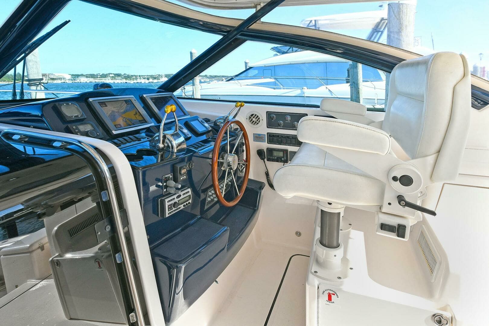 2008 Tiara Yachts 4200 Open - Image 22