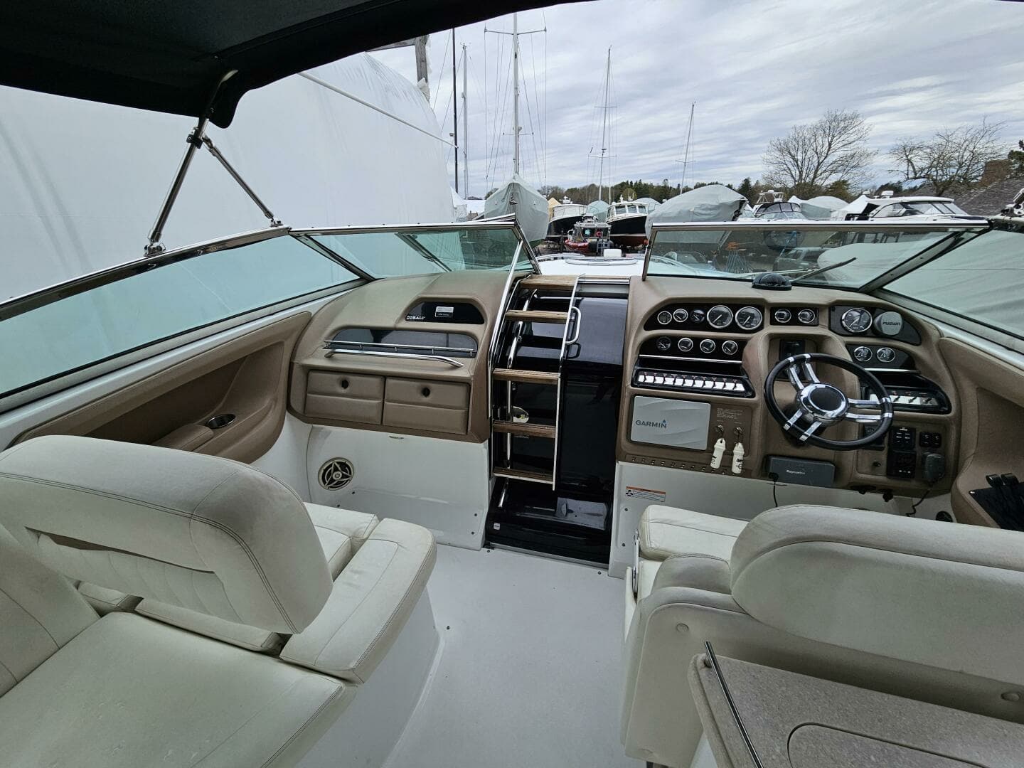 2007 Cobalt 323 - Image 11