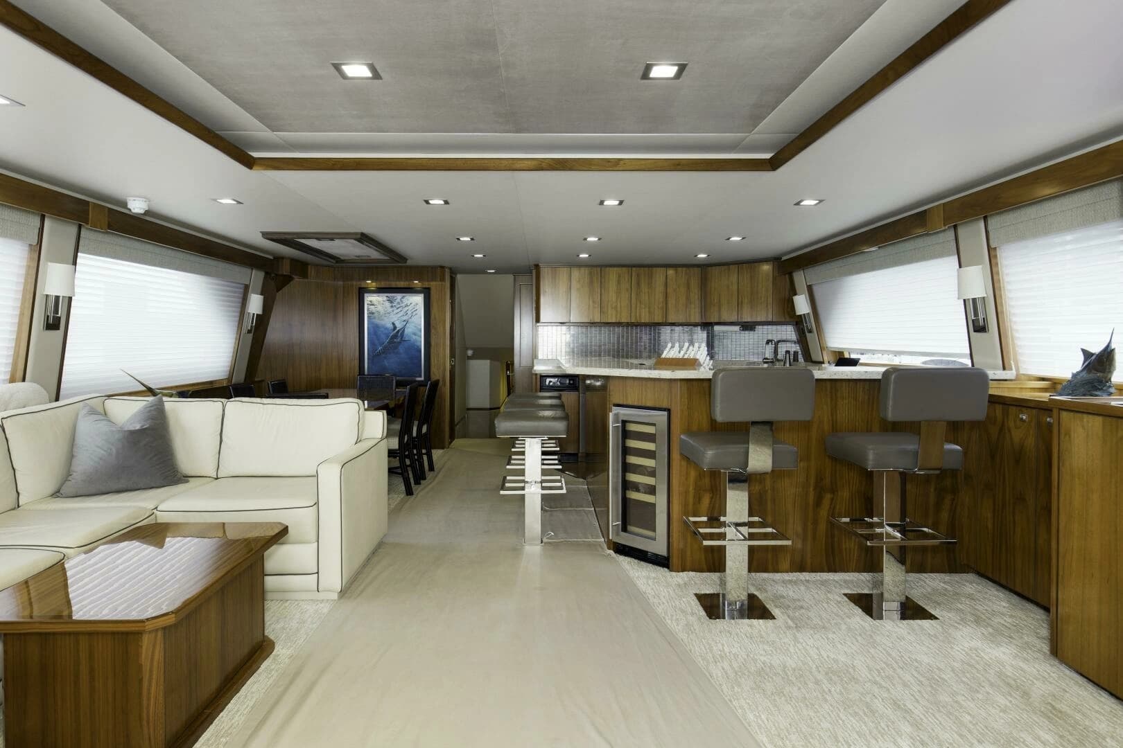 2016 Viking 92 Enclosed Bridge - Image 2