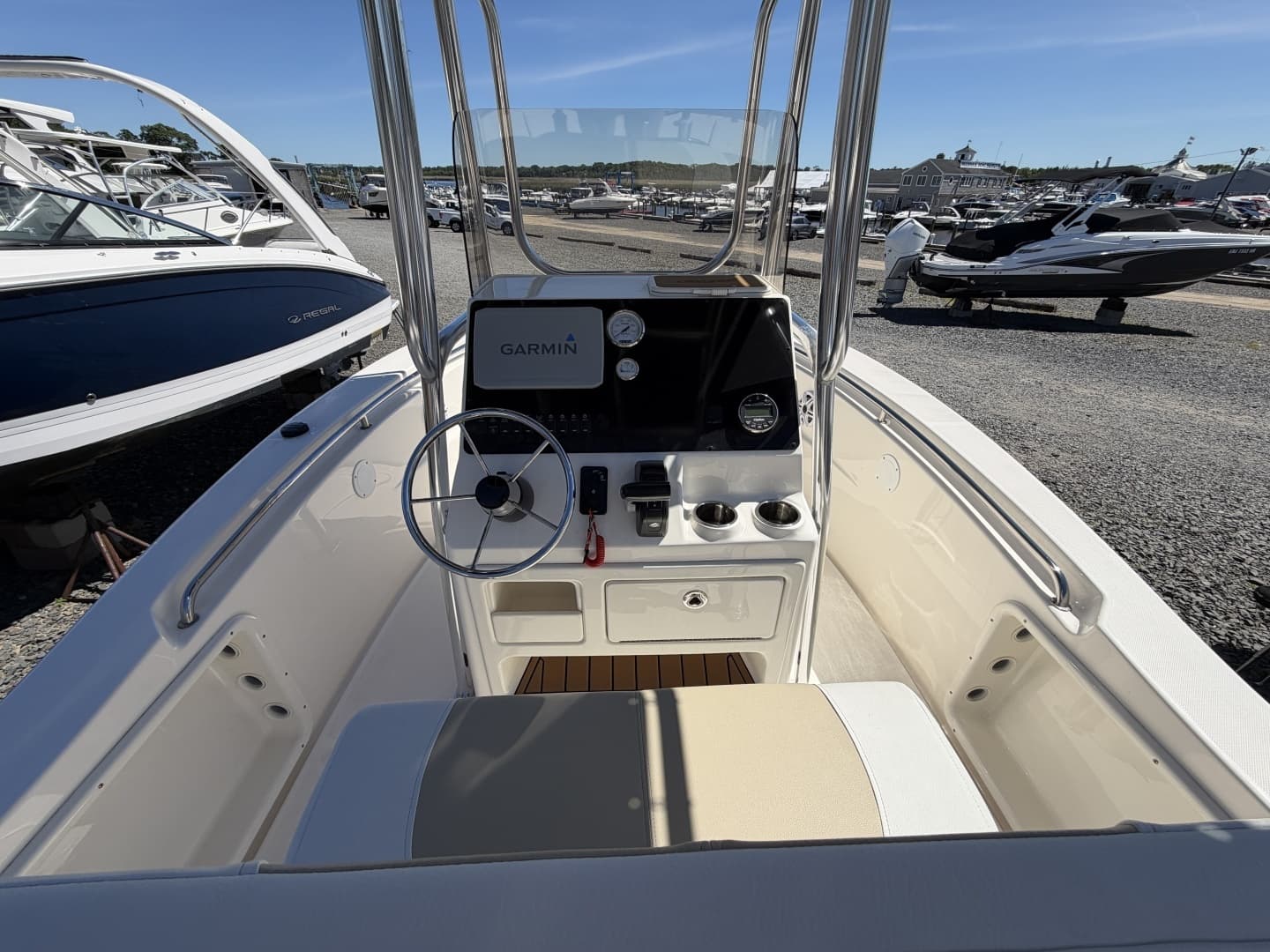 2023 Bulls Bay 200 Center Console - Image 9