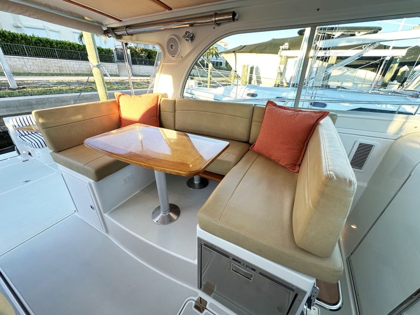2018 Back Cove 32 - Image 20