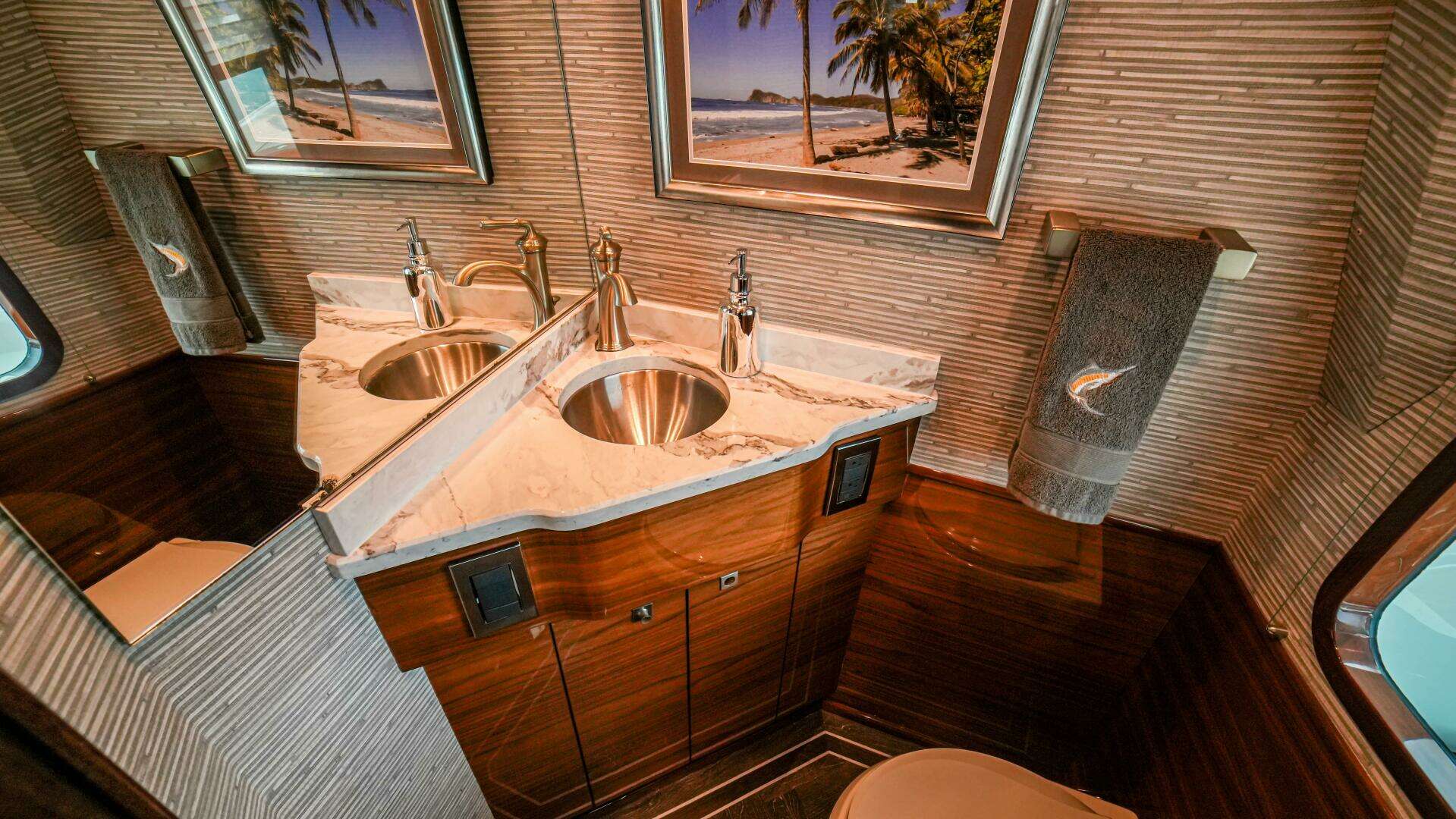 2023 Viking 72 Convertible - Image 50