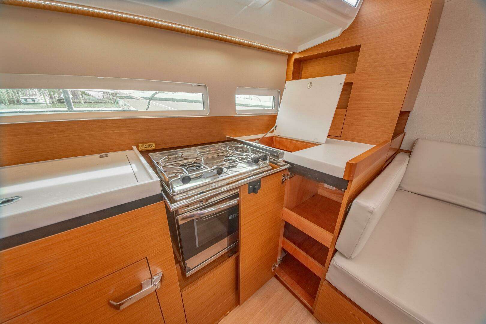 2023 Jeanneau Sun Odyssey 410 - Image 43