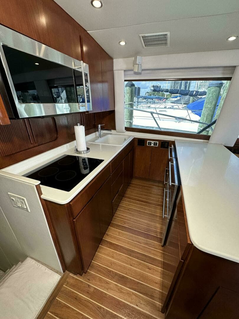 1992 Hatteras 50 Convertible - Image 53