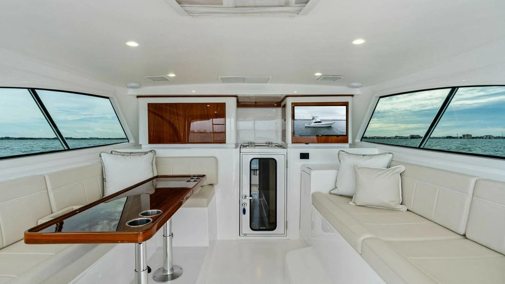 2021 Viking 46 Billfish - Image 6