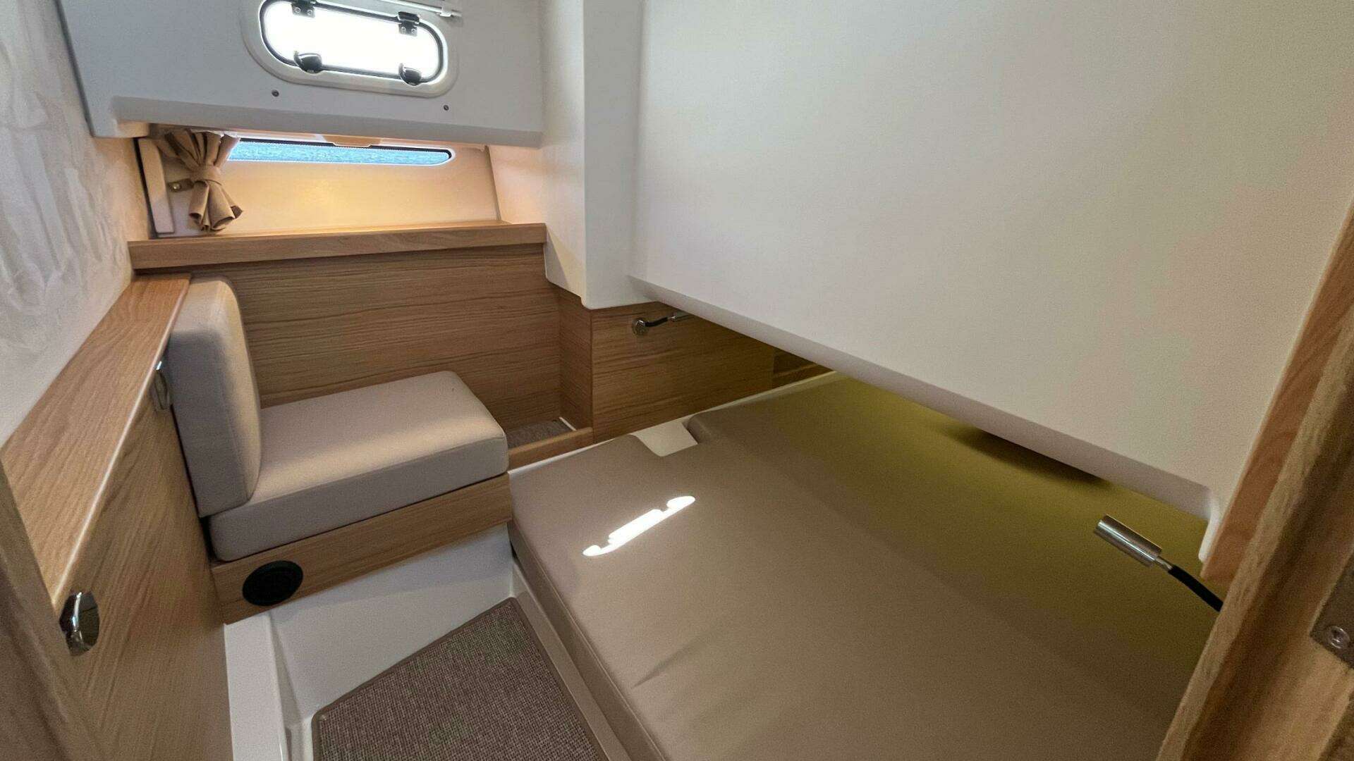 2025 Nimbus Commuter 11 - Image 29