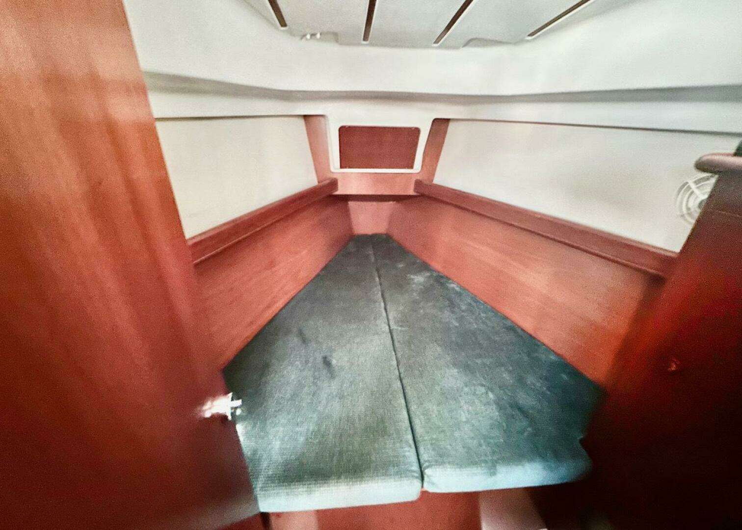 2000 Beneteau 361 - Image 6