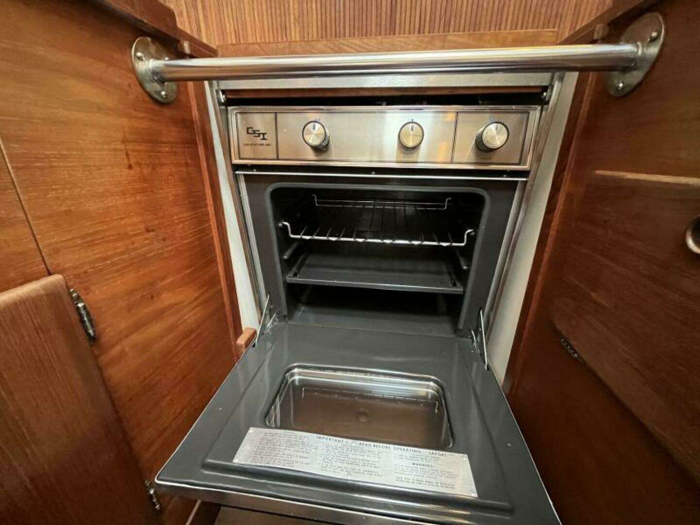 1988 Sabre 34 MkII - Image 12