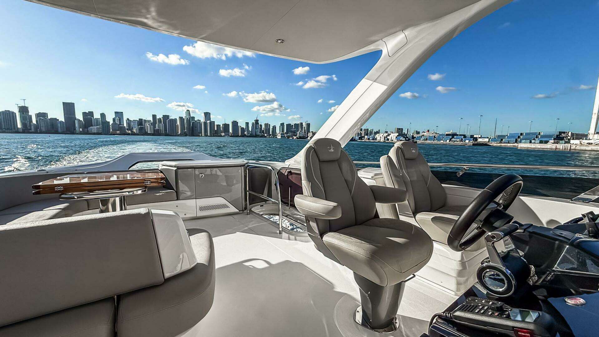 2026 Princess S65 Sportbridge - Image 101