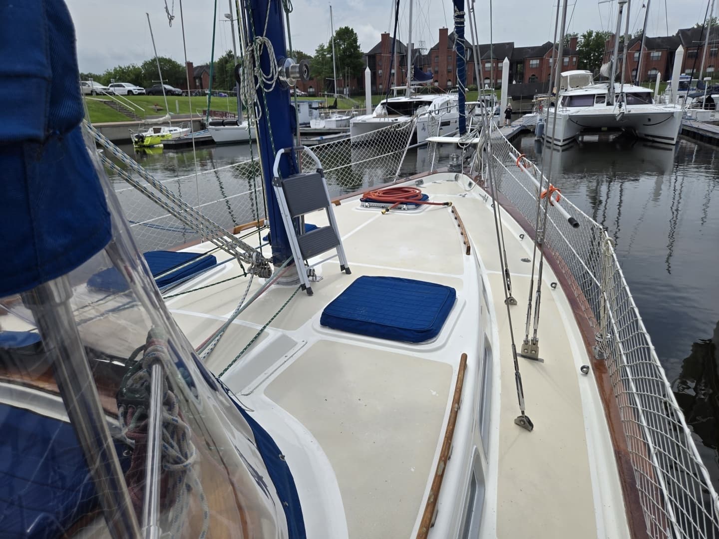 1985 Endeavour 42 CC - Image 21