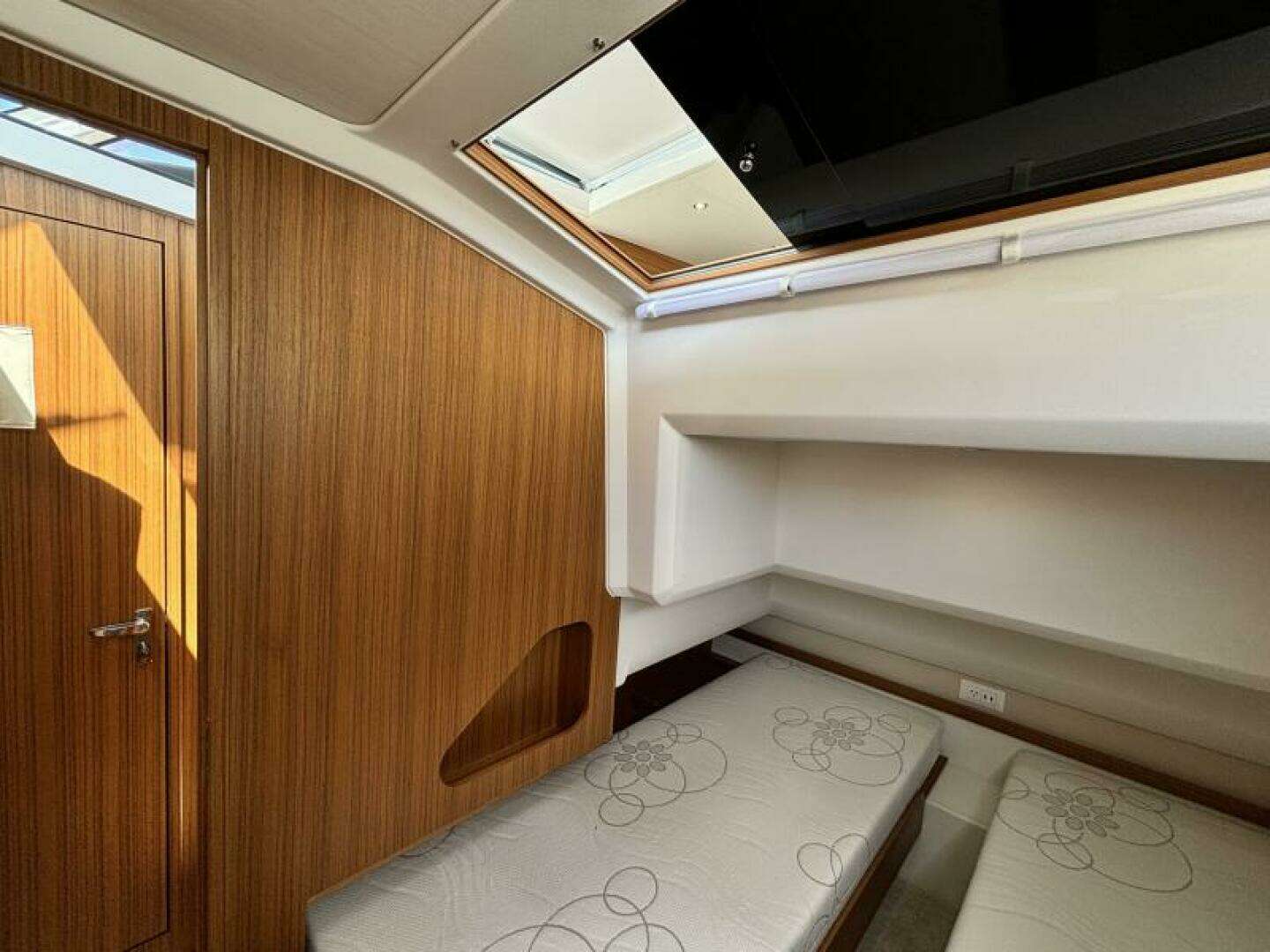2026 Greenline 40 Hybrid - Image 42