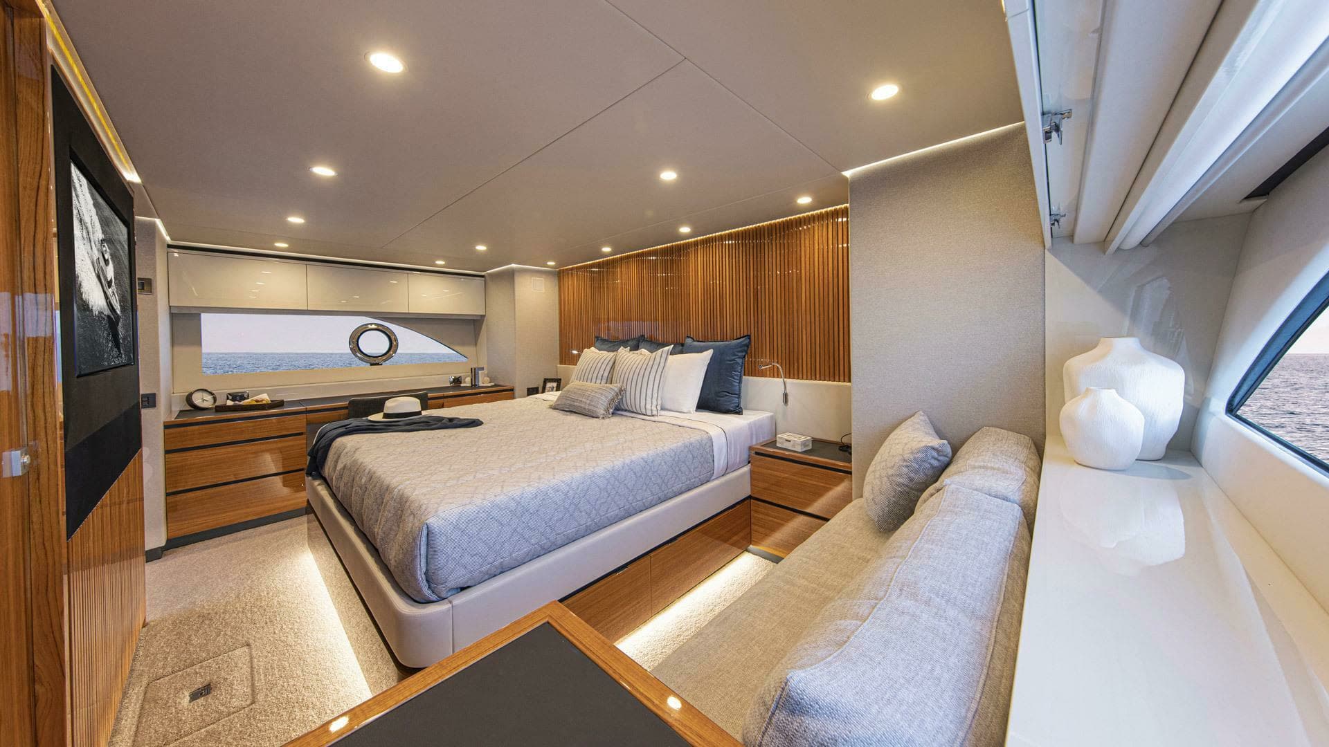 2026 Riviera 78 Motor Yacht - Image 17